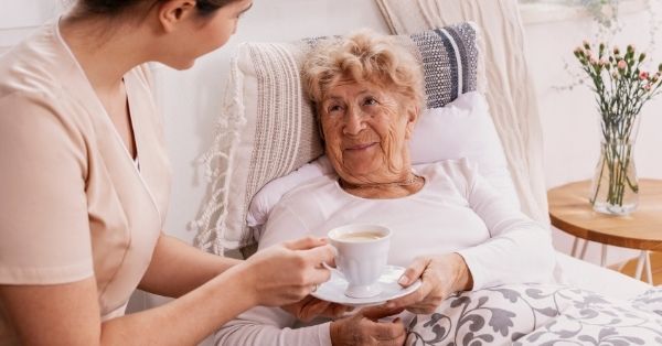 טיפול רפואי 24 שעות בבית אבות